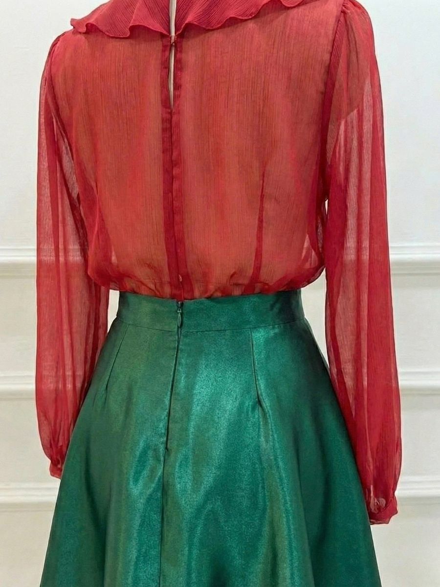 Set Bộ Áo Voan Đỏ Bèo Nhún Cổ Điển & Chân Váy Satin Xanh Lục Bảo Sang Trọng 3 Set Bộ Áo Voan Đỏ Bèo Nhún Cổ Điển & Chân Váy Satin Xanh Lục Bảo Sang Trọng - Hình ảnh 3